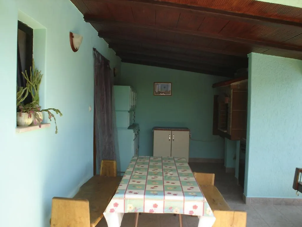 Nella Apartments Šišan